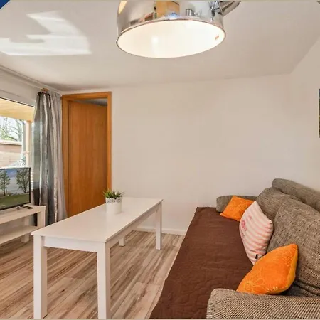 Bungalow 6 *